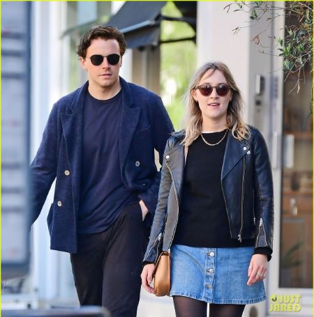 Mary Queen of Scots&nbsp;casts Saoirse and Jack were spotted cuddling and going on a walk with their dog in the neighborhood of Saoirse's apartment.